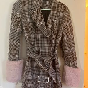 Halogen trench coat with fur sleeves brand new with tag